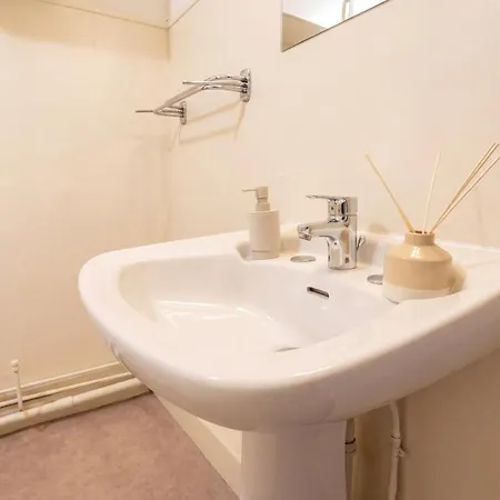 Le Refuge Du Plateau Apartment
